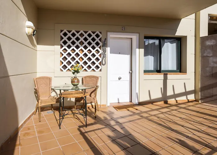 아파트 Home2book Calm Living With Terraces *