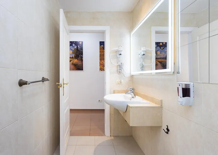 아파트 Home2book Calm Living With Terraces