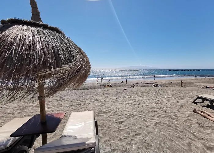 아파트 Home2book Calm Living With Terraces 아데제